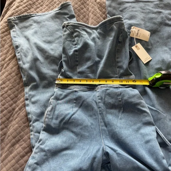 Good American Light Blue Denim Lace Up Back Overall Jumpsuit - Picture 1 of 5